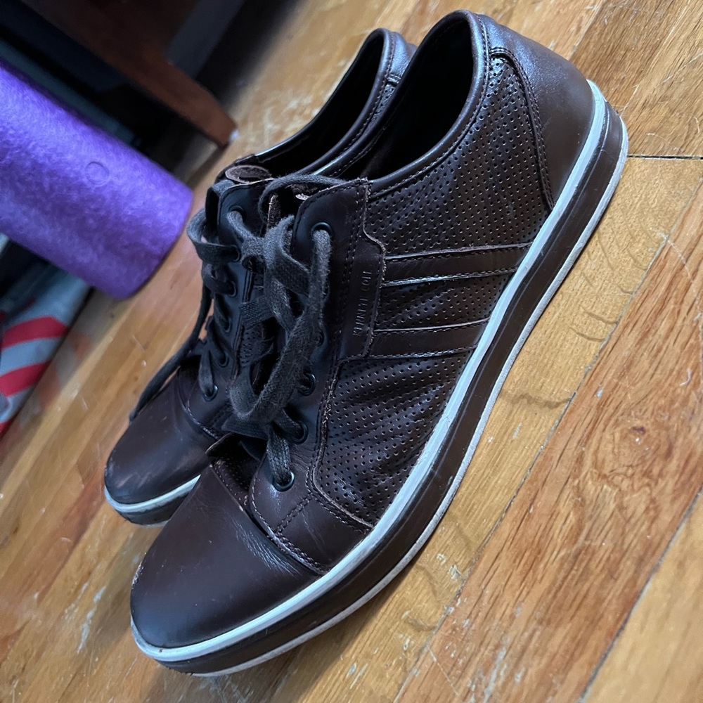 Kenneth Cole Sneakers size 10